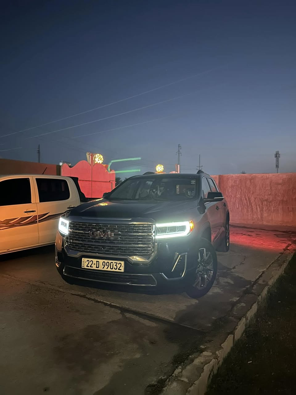 السلام عليكم 
للبيع جمسي اكاديا 
موديل 2023 
فئهsle 
رقم اربيل شرط التحويل 
ماشيه 52mi 
محرك 2000توربو 
محرك كير شرط 
حادث بنيد سطحي وبارد بالجاملغ بدون دواخل شرط الفحص 
المواصفات بصمه تشغيل عن بعد  شاشه كبيره 
رادارات شغاله كامل
سبع راكب كشن منفصل 
جنطه كهرباء 
تحديد مسار تدفئه كشنات 
السياره جديده 

مكان السياره صلاح الدين العلم 
السعر 235$وبيها مجال 
للاستفسار الاتصال على الرقم 
***********
