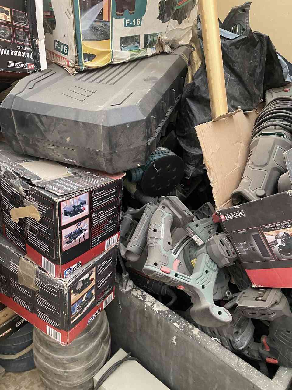 #عدد_يدويه
#الماني_اصلي_شرط

سعر القطعة 10 الف فقط ،

من رخصة الادمن المحترم 

عدد باله ماركة  #باركسايد  اصلي ، اعطال بسيطة بيع فحم بسعر جدا مناسب

ملاحظة ( الفحص قبل مغادرت المندوب رجاء بدون احراج) 

للطلب والحجز المراسله على الخاص او الاتصال على الرقم 

(***********) واتساب توصيل كل المحافظات 5
