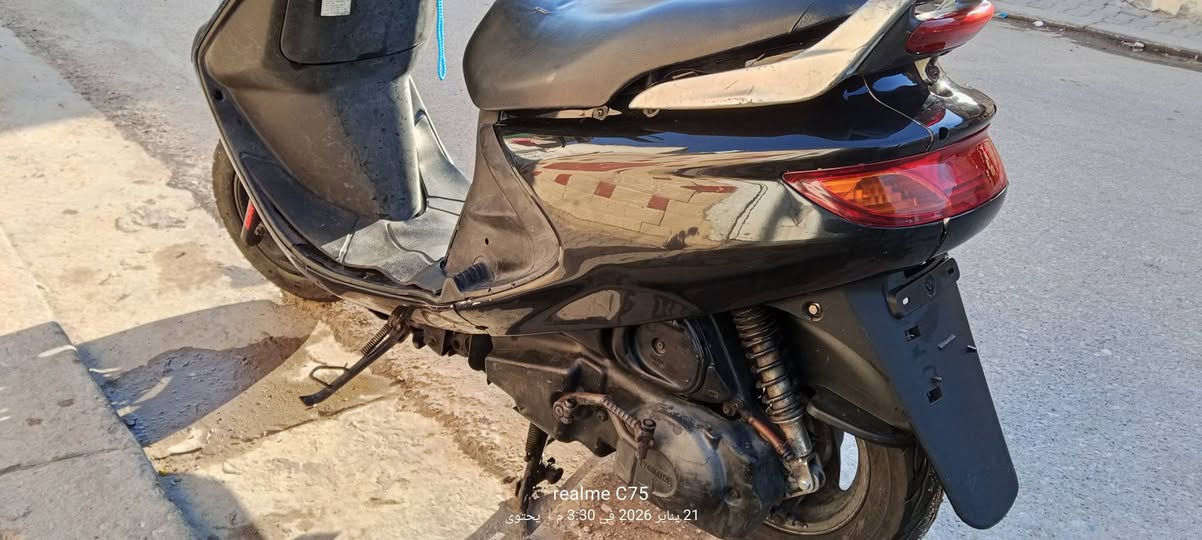 السلام عليكم دراجه فراشه فحل للبيع نجف حي السلام دراجه جديده ماصارله هواي من اخذته من الحاويه وعله حطه الحاويه كلشي مامبدل بيه تعال افحص وشوفه  ومكينه مامفتوحه ومكاتبته موجوده  
واي استفسار عله هذا الرقم ***********
