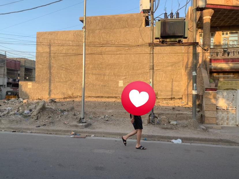 قطعة أرض للبيع في منطقة الزراعية في الشعب على الشارع العام الرئيسي ( شارع الامام الكاظم ) خلف الساحات 
المساحة ٢٤٠متر 
واجهة ٢٠ نزال ١٢ 
*********** 
الرجاء الأتصال على الهاتف
