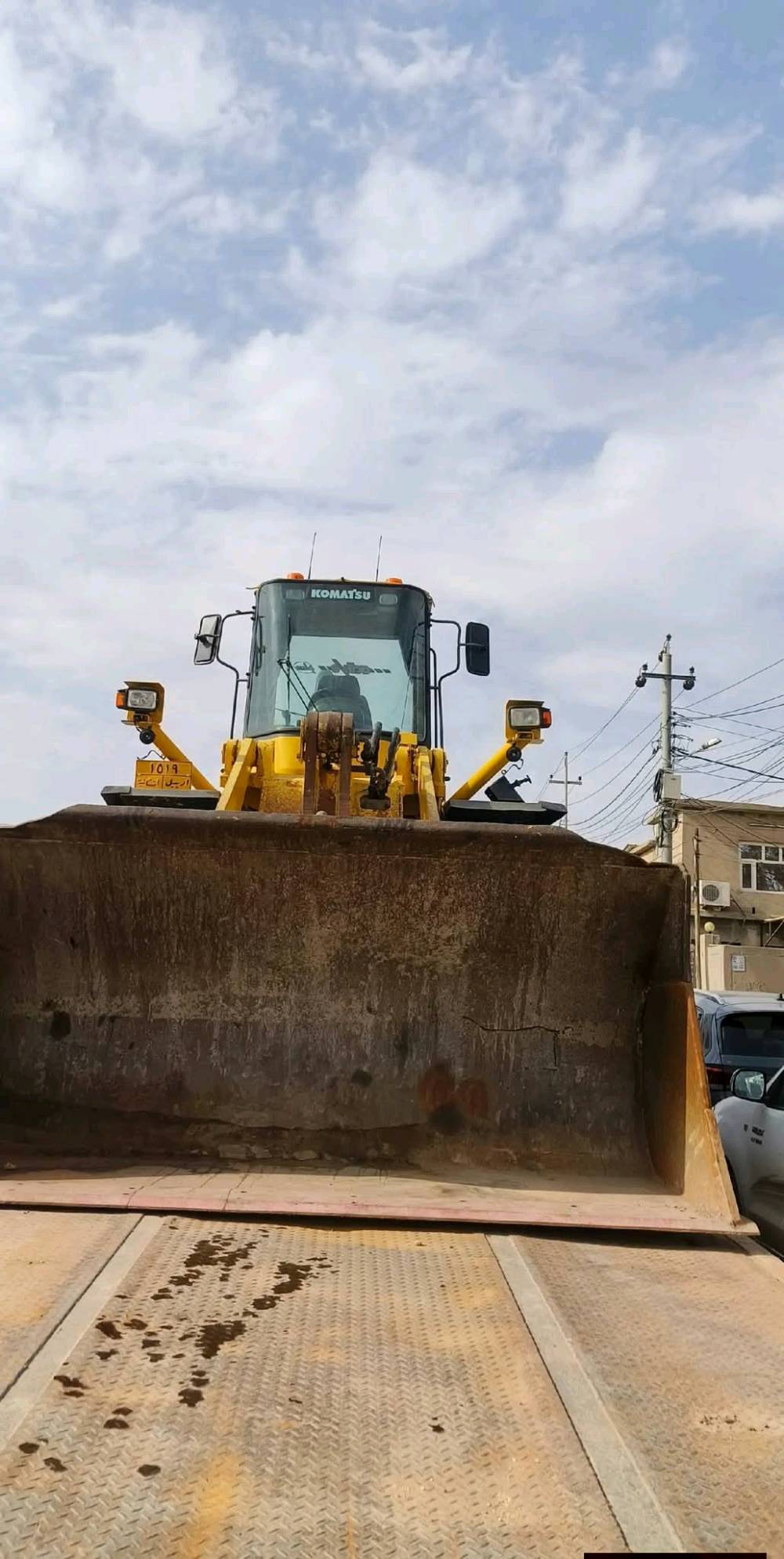 السلام عليكم
للبيع شفل كوماتسو 380 داش 3
موديل 1999 
رقم وسنوية أربيل جديد
تحويل مباشر ✅
شفل جاهز للشغل
✔️ دفع ورفع
✔️ اكسلات
✔️ محرك+كير كولة بشرط 
📍مكان الشفل: أربيل معرض حجي يوسف
للاستفسار: 📞 ***********
📞 ***********
السعر شكد بالضبط، وهل بيه قابلية للتفاوض لو ثابت؟: 
بيه قابلية للتفاوض 