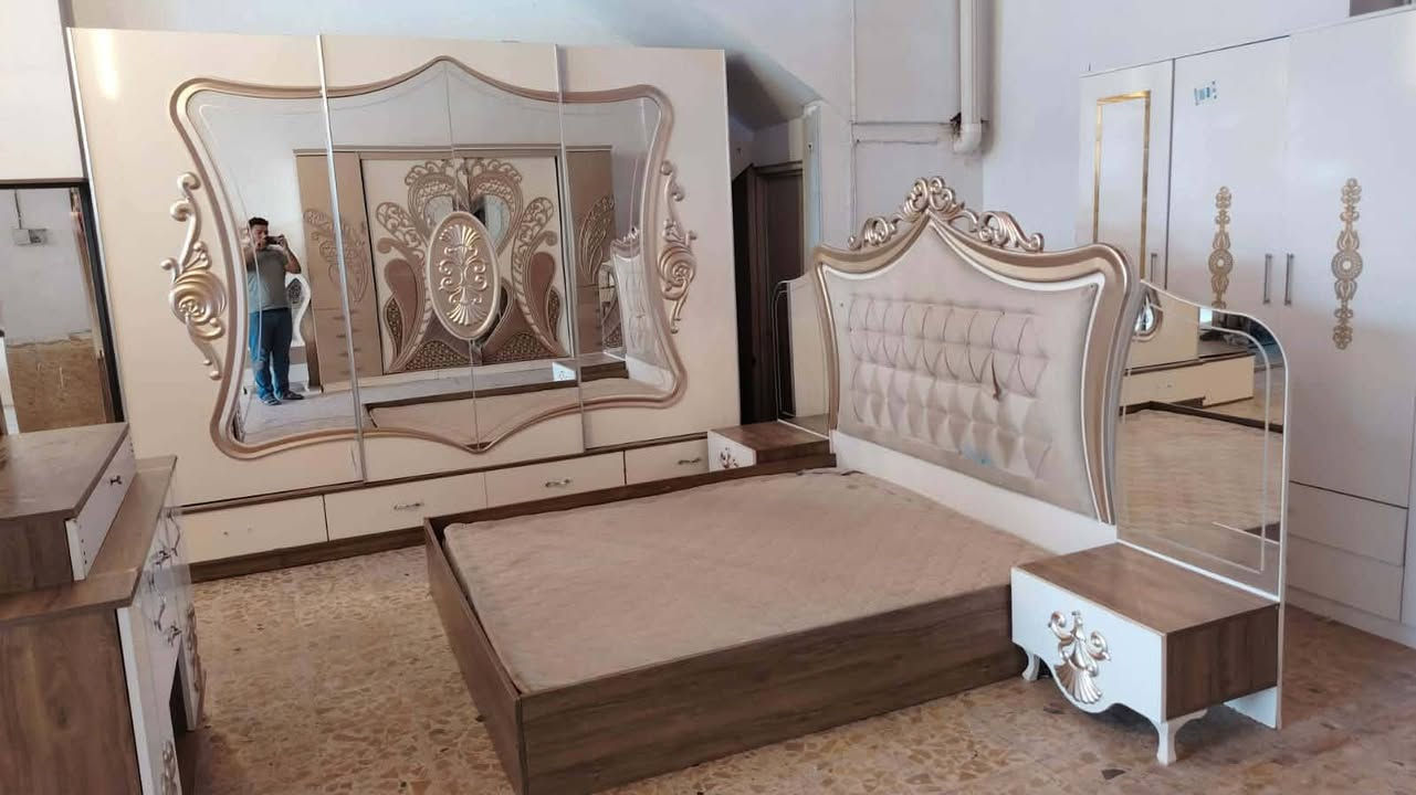 غرفه ٧ قطع ضخمه نضيفه جدا كنتور ٣ متر 
بسعر مميز
425 الف بدون نقل وشد
490,الف مع النقل والشد 
شراي خاص


**إذا كنت صاحب هذا الإعلان وتريد حذفه لأي سبب، رجاءا أرسل رسالة إلى الدعم الفني**