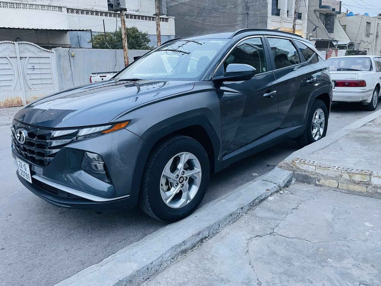 🛑(للبيع توكسان)
🛑مديل (2024)
🛑حادث السياره(قطعتين بدون دواخل ولا ايرباك )
🛑موصفات السياره..
⛔️رادار خلفي امامي
⛔️نقط عميا
⛔️جنطه كهرباء
⛔️بصمه تشغيل عن بعد 
⛔️كرسي كهرباء⚡️
⛔️داخل تو كلر 
⛔️تبريد لمس 
(مكان السياره بغداد _البنوك)
📞(***********) .وتساب -
