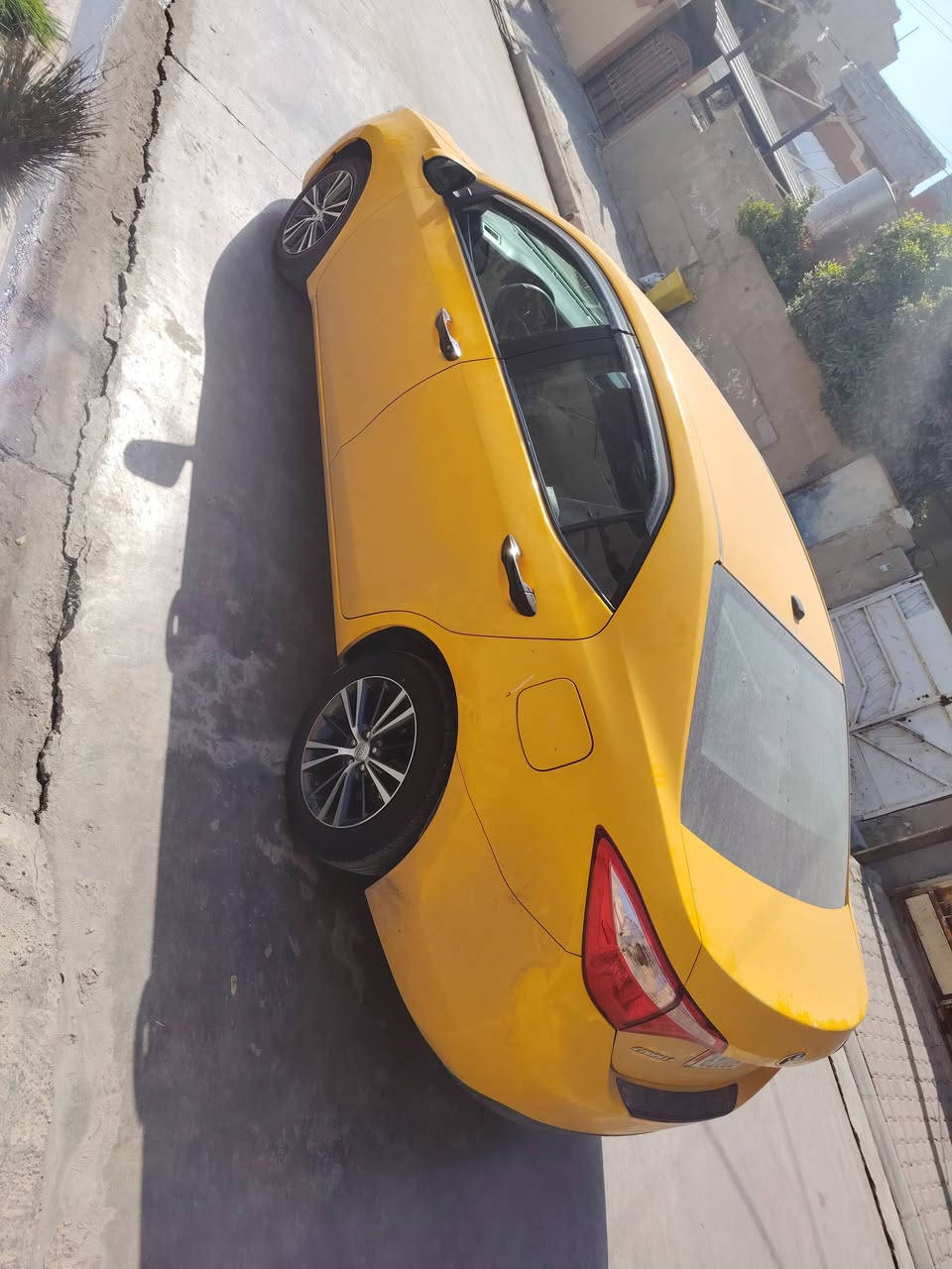 سلام عليكم كورله الفين 2018اكلين جاملق بس السكن امعير فقط كلها بلادي كلشي شقال بيها غاز بانزين رقم كركوك دفتر بانزين السعر 170بيها مجال ***********
