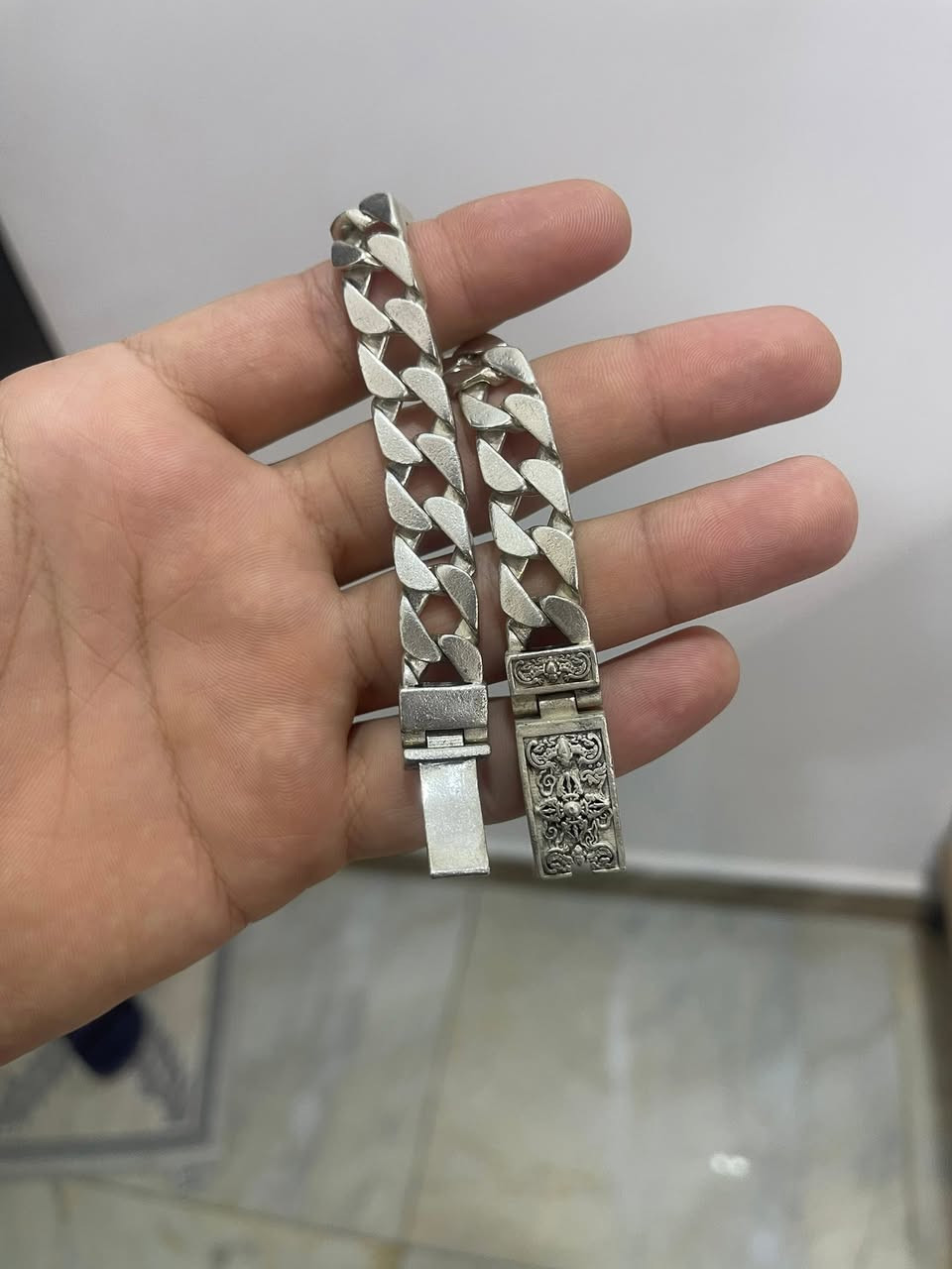 أعاده النشر بسبب الوعود  الكاذبه
61غ تايلندي خشن فضه 925
قياس 21
مقطع الفحص مالته موجود داخل اول تعليق رجاء الي ميعرف بلفضه ليدخل خاص ❤️
توصيل موجود


**إذا كنت صاحب هذا الإعلان وتريد حذفه لأي سبب، رجاءا أرسل رسالة إلى الدعم الفني**