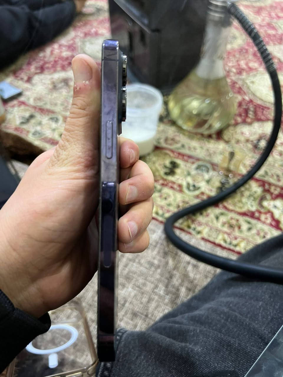 14 برو ماكس 
ذاكرة 256
بطارية 85 
شريحة إلكترونية 
***********
***********
