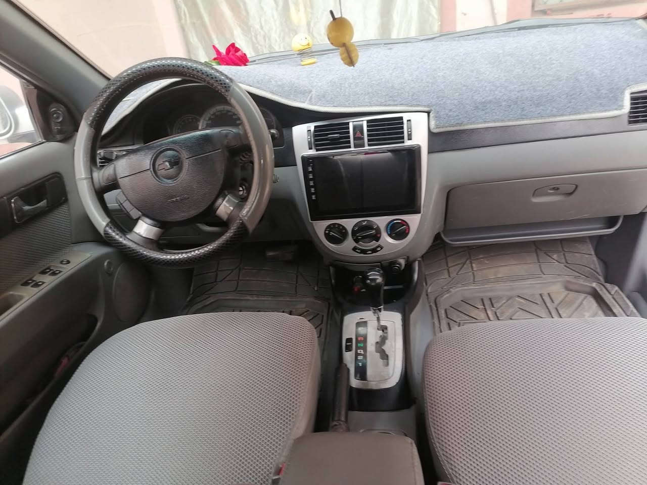 السلام عليكم سياره للبيع اوبتره ٢٠٠٧ سنويه ٢٩ سياره جاهزه بدون ضربه مصبوغه حزام جماليه للاستفسار ل *********** السعر٧٣ وبيه مجال
