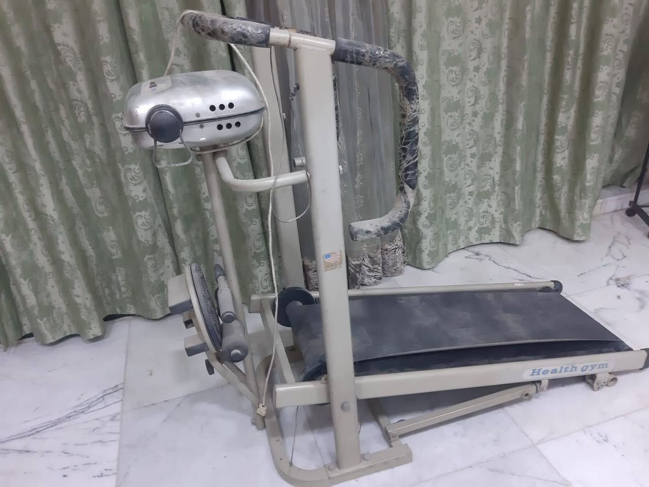 السلام عليكم
 عندي هذا الجهاز  رياضي ميكانيكي  للبيع جديد  للأستفسار الاتصال على رقم ***********
