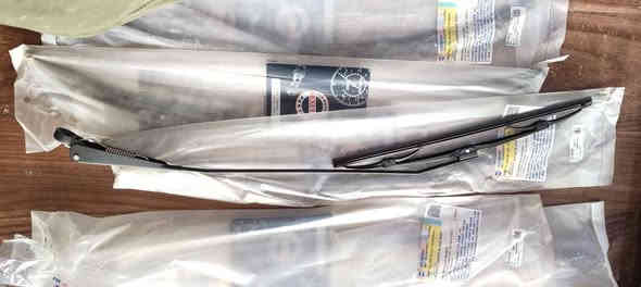 *********** 

يا الله تم توفير مواد احتياطيه تي في س وباجات شركه
