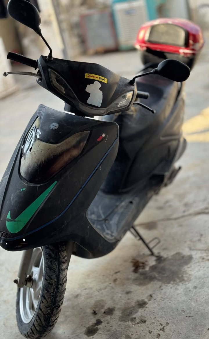 سكنس صيني نكره سلف محرك اخرس نقصها تاير امامي تعبان مكان بعقوبه سعر ١٩٠ بيها مجال 
***********
