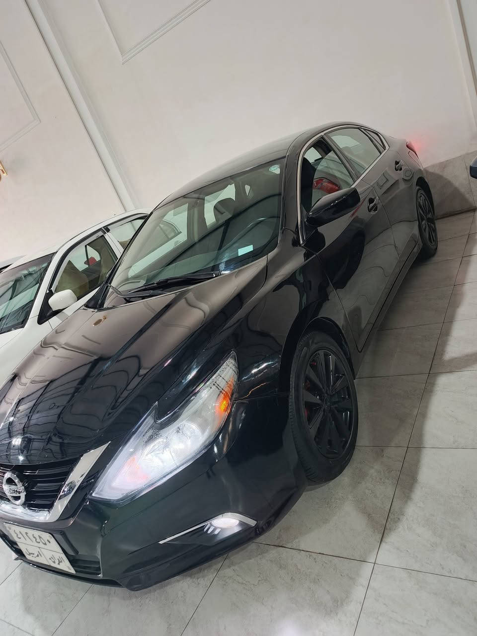 رەقەم شانسیم داناوە  سێ پارچەی پیشەوەی بۆیاغە چاماغی پشتەوە تعدیلە  دوو قۆپ لە سەقفی هەیە
2017
SV
0750/4254770
***********
