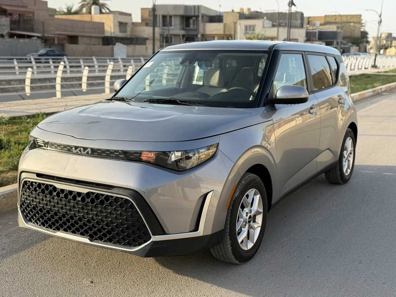 كيا صول 2025
ماشيه 4 الف فقط
مواصفات LX معروفه
رادارات جميع الاتجاهات
تحديد مسار وقياده ذاتيه
وباقي المواصفات كما موضح في الصور
الحادث بنيد فقط مصلح نفسه (صور الحادث داخل المنشور)
للستفسار اكثر
***********
*********** متوفر واتساب 
مكاني بابل
