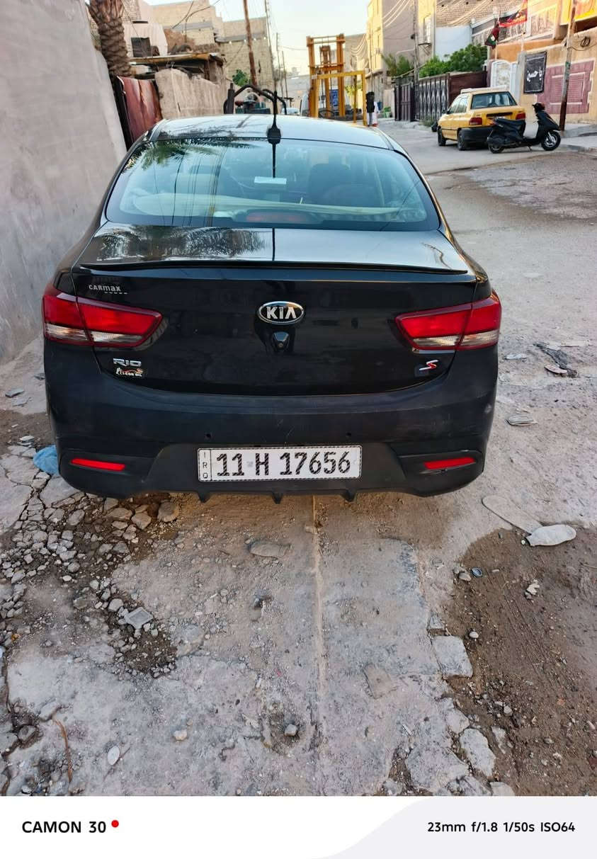 كيا ريو 2018 سبورت محرك 1600 كير اوتو +عادي  رقم بغداد تحكمات كامرة تبريد تدفئة باسمنه وارد امريكي 8 نوزل كامرة دوارة كروز سرعه ومواصفات المعروفه سعر 108 وبيها مجال ضربتها جاملغ السائق بدون دواخل المكان بغداد البياع تقاطع درويش ***********
***********
