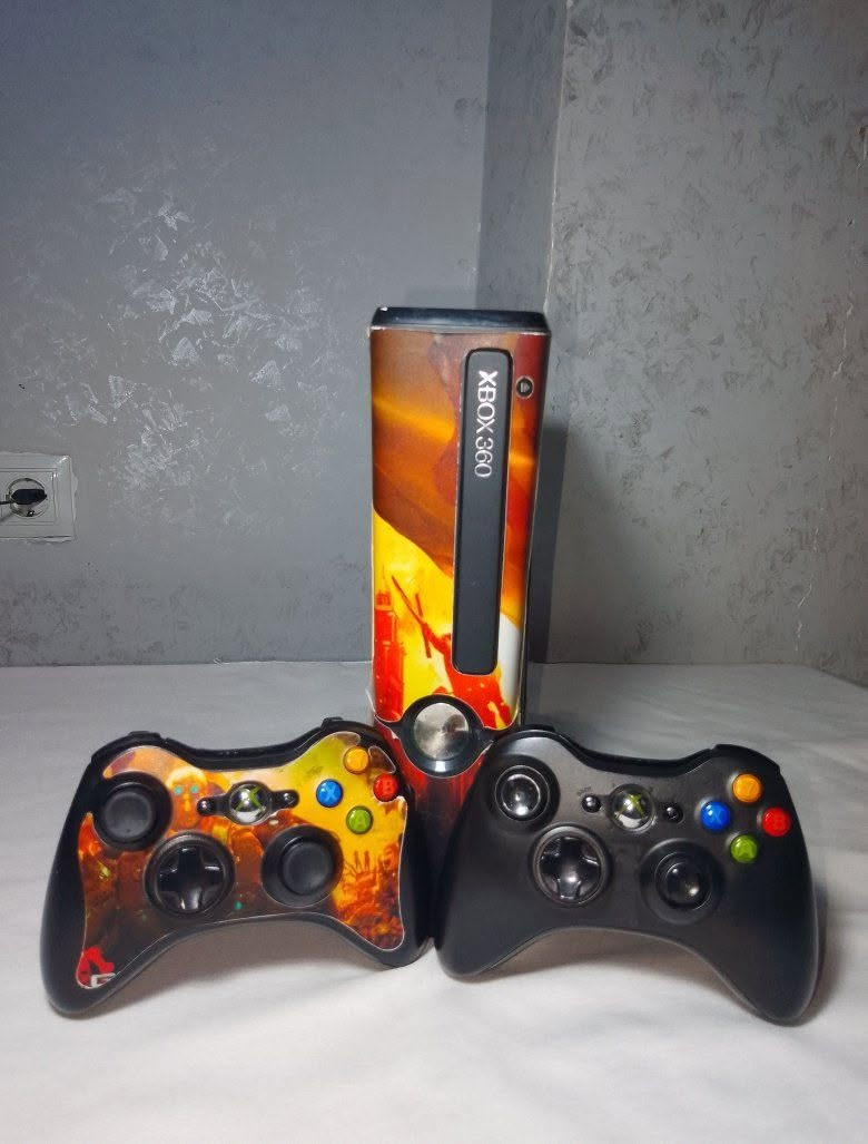 Disponible xbox 360 slim + Xbox one😍✨
Prv


**إذا كنت صاحب هذا الإعلان وتريد حذفه لأي سبب، رجاءا أرسل رسالة إلى الدعم الفني**