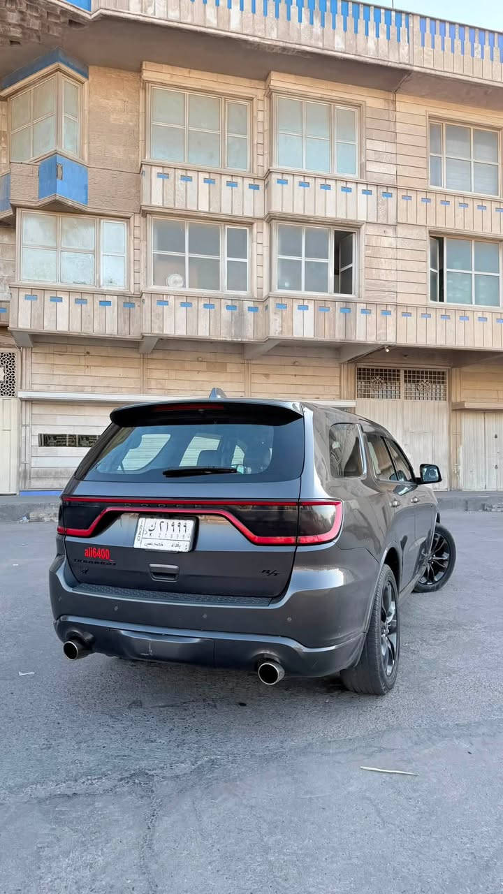 🚗 للبيع دوج دورانكو RT موديل 2021 🔥
▪️ محرك 5.7L HEMI V8 ▪️ اللون: رصاصي ▪️ الممشى: 45 ألف ميل فقط ▪️ برمجة احترافية عند مصطفى إيكل ▪️ بلكات Racing ▪️ تشغيل وأداء ممتاز، السيارة جاهزة وما تحتاج أي صرف.
المواصفات: ✅ تشغيل بصمة 
✅ شاشة كبيرة مع كاميرا خلفية
✅ كراسي جلد احمر 
✅ تدفئة وتبريد للمقاعد الأمامية
✅ مقود مدفأ مع تحكم كامل
✅ فتحة سقف
✅ دفع رباعي (AWD)
✅ شفتات ستيرن
✅ حساسات وكاميرا رجوع
✅ برمجه طلقات ببكورن فصله
الملاحظات.
جامغ خلفي (جهة الصدر) مصبوغ.
بدون إيرباك.
بدون شاصي.
عليها دبات سكات باك والدبات الاصلية موجودة
العنوان : بغداد / حي جميلة
للتواصل : ***********
