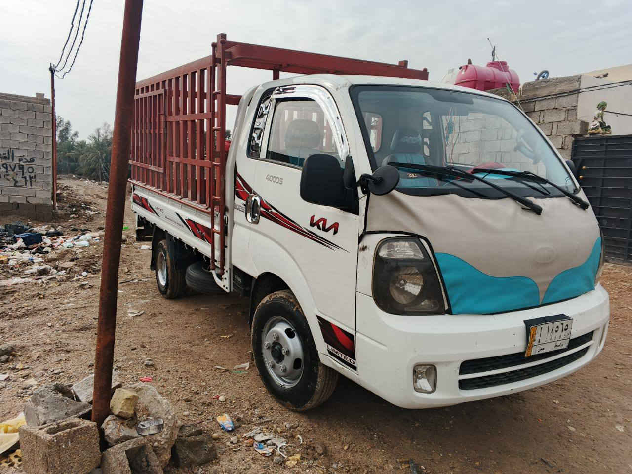 السلام عليكم .كيا فحل موديل 2013. مكفوله كفاله عامه رقم السياره واسط عنوان السياره واسط الزبيديه ***********
