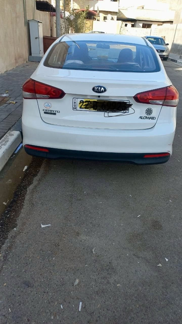 سيراتو موديل ١٨  رقم أربيل سنويه جديده 
الفحص موجود السياره خير من الله. ماشيه ١١٥ الف 
محرك الف ٦٠٠مكان السيارة  في البصره 
اتصال ع رقم    ***********. 
 السعر ١٣٥.    مكلف ب نشر اتصل
