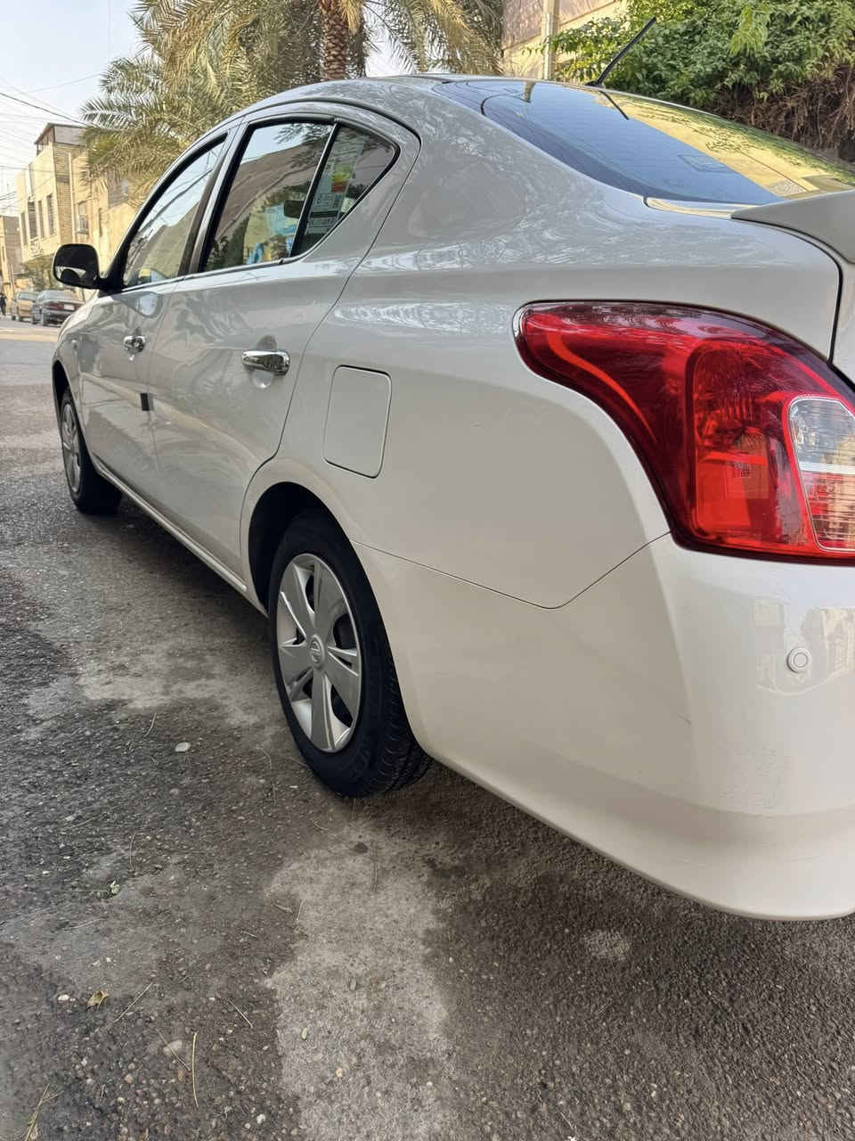 سلام عليكم عندي سني موديل 20 ماشيه ٤٠ مكفوله كفاله عامه من ضربه صبغ بارد رقم بغداد مكاني بغداد رقم تلفون ***********
