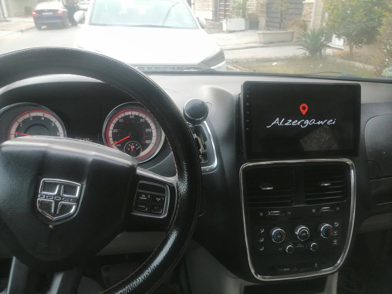 السلام وعليكم صل على الحبيب المصطفى. دوج كرفان ٢٠١٤. فول بوب كهرباء وصندوك كهرباء محرك وكير وتبريد جيد جدا صدر وحداديه كوله نظيفه شاشه وكامره خلفيه وكامره أماميه  كشنات بلع وتبريد   ٣ قطع رقم بغداد وبسمنه حادثه جانبي جاملغ ولباب الاماميه الأيمن بيه كلير تقريبا اربع قطع بدون دواخل  مكاني العامريه الاتصال ***********  السعر ١٣٠ وبيه مجال
