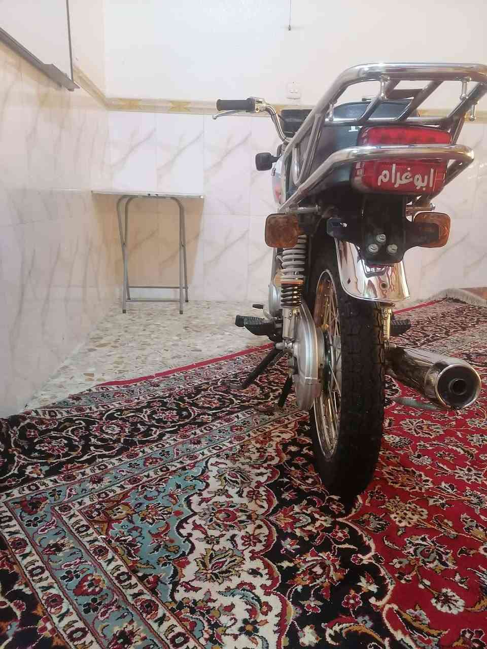 سلام عليكم شباب
دراجه نامه شلامجه مديل 23
دراجه كفاله من كلشي
مكينه برغي مامفتوح بيهه شلامجه
شراي خاص 
***********
