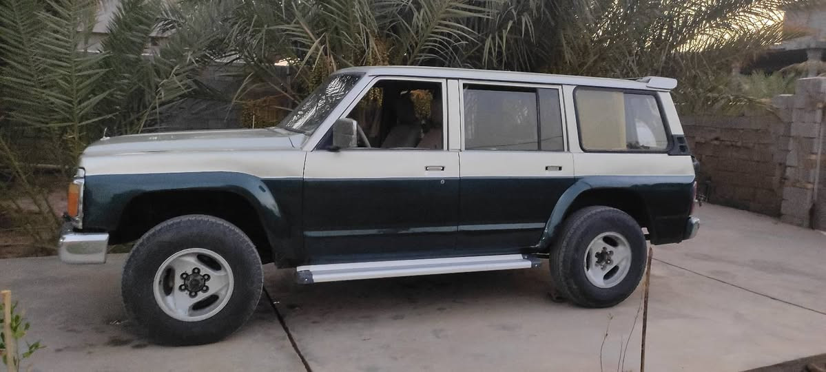 نيسان باترول .... 
 موديل 1991
 رقم بصره
 مشروع وطني
 سنويه بأسمي ثاني يوم تحويل 
محرك 4200 بانزين
تبريد شغال
 مكفوله ..صبغ للجماليه بدون حادث
تايرات حجم 16 
دفع رباعي 
مكان سياره ديالى بلدروز
اللاستفسار 
***********
‏‪***********‬‏
