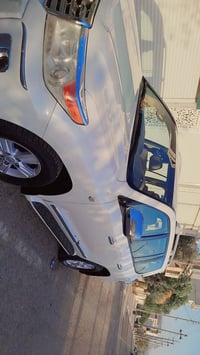 لاندكروز • ٢٠١١ • فطيم مكفولة