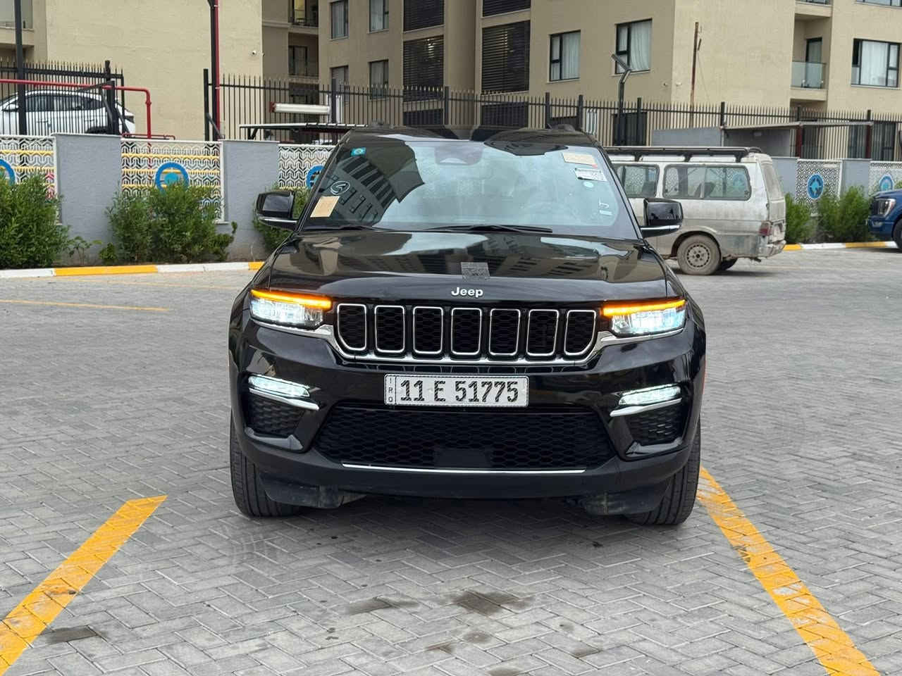 جيب هايبرد 4XE موديل 2024 فول الفول داخله كلين بعد السونار طلع بيها كلير من امريكا بابين و بنيد سعر 280 و بيها مجال مكاني بغداد تواصل ***********
