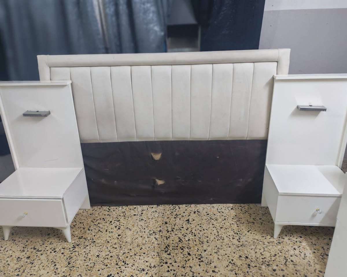 السلام عليكم غرفه نوم نظيفه ٥قطع السعر عل خاص


**إذا كنت صاحب هذا الإعلان وتريد حذفه لأي سبب، رجاءا أرسل رسالة إلى الدعم الفني**