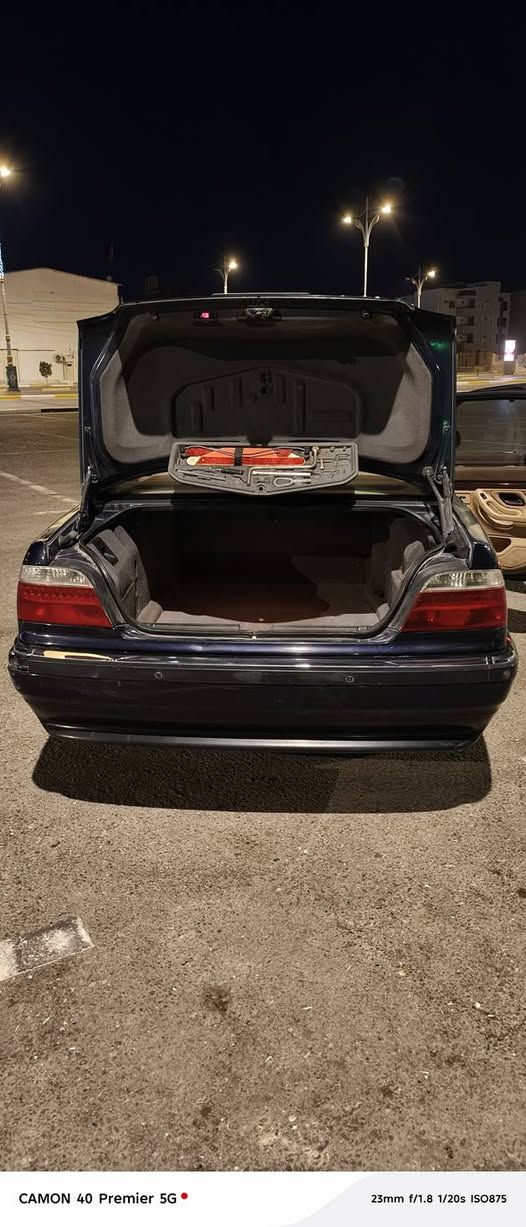 سلام عليكم اخوان
بي ام خفاش موديل   1995 سيارة فول مواصفات 740IL

تحكم ستيرين وجنط شفط

سيارة دوخال عسلي ١٦ حرك ملكي

تخم تاير بيه 

باتري جديد  الون ازرق غير محدود 

سيارة بسمي  تحويل وين متريد رقم انكليزي 

سنويه جديد 

حدادي أمامي خلفي جديد  

ترايك البصره 

الاتصال ع رقم ‏‪***********‬‏  ‏‪***********‬‏
