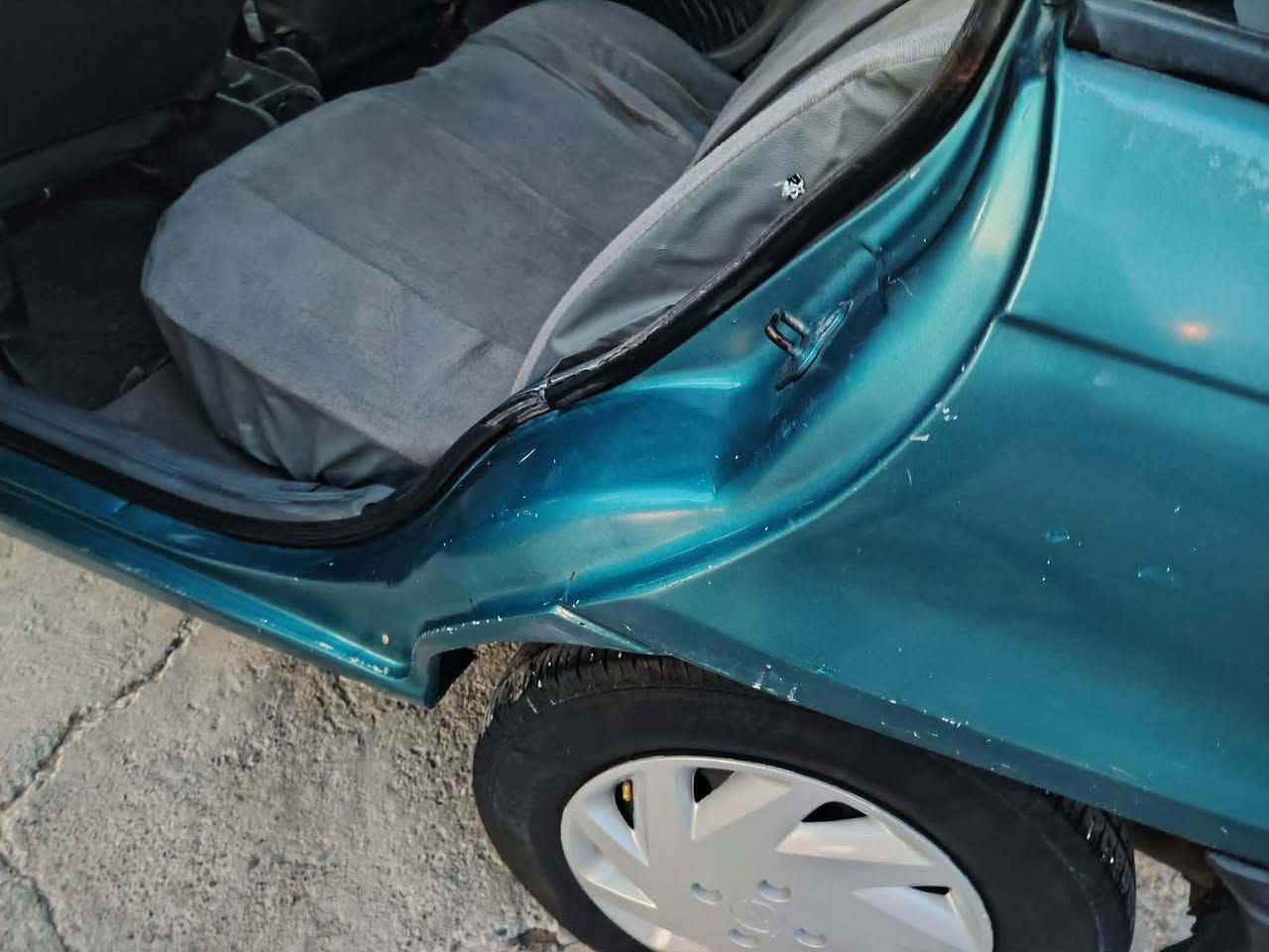 السلام عليكم استرا مكينه وكير جديد طخم تايات جدد طخم جديد محرك كير شرط ستيرن باور بيها كاربون قطره خيسان مابيها بس دواير دوسات***********/***********
