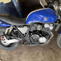 هوندا ٤٠٠ • كوم حديد • مكاني