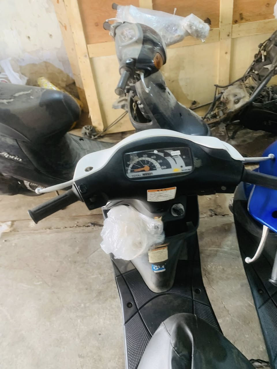 يالله تم وصول وجبه ساسوكي رمبه حيل جديد
ما مشتغله ابد بلعراق بيدك اشغل سرعه ٦٠

فقط نقد قسط ما متوفر 

سعر ٦٠٠ مع خوذه هديه ومرايات وسله أماميه

مكان تكريت  يم تقاطع الساعه

للاستفسار ‭٠٧٧٠ ٢٨٥ ٥٨٥٠‬
