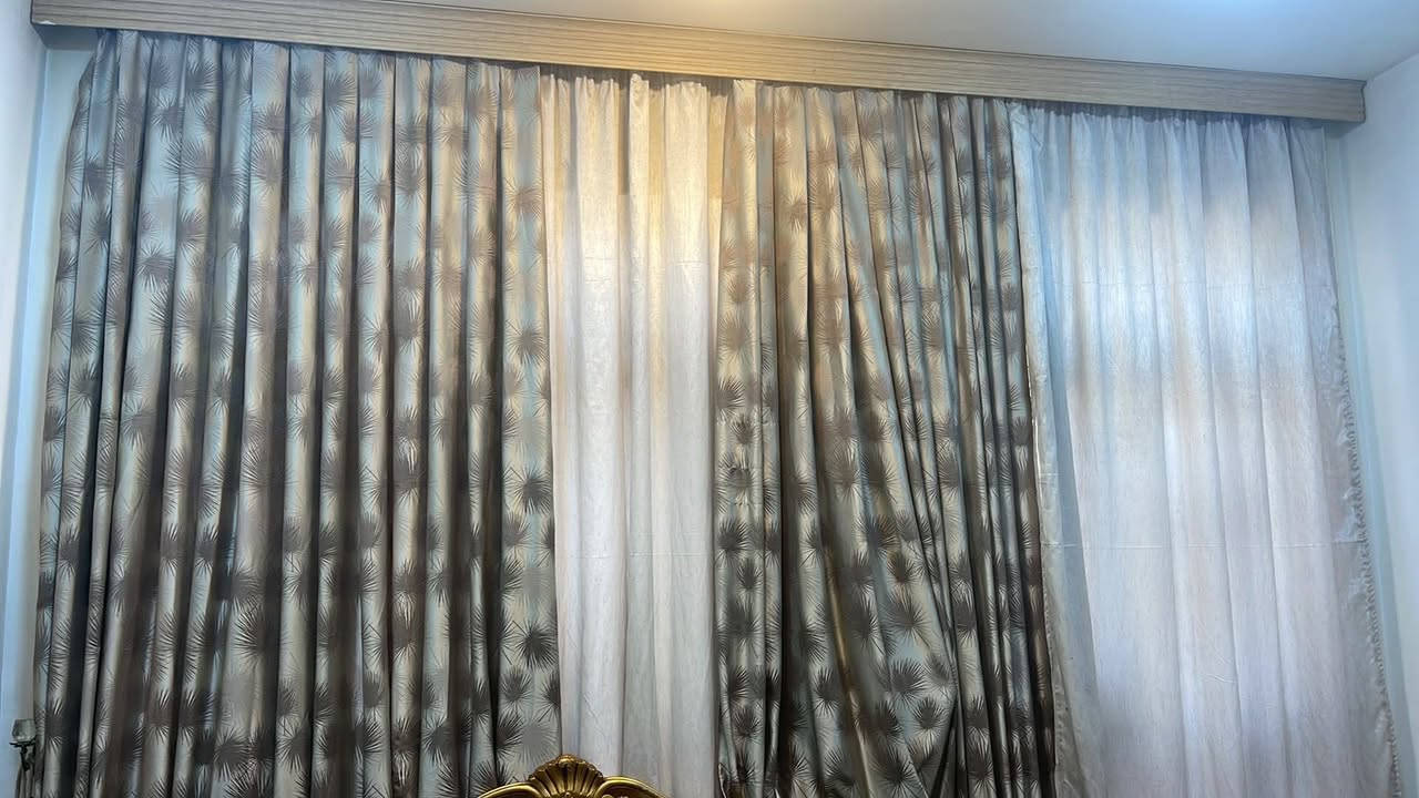 طبله وسطية صاج مذهب سعرها 125 طولها  100 
والعرض 80 والارتفاع 50 سم

/ بردات كبار عدد 4 السعر 50 

المكان: الشعب - سيطرة الشعب


**إذا كنت صاحب هذا الإعلان وتريد حذفه لأي سبب، رجاءا أرسل رسالة إلى الدعم الفني**