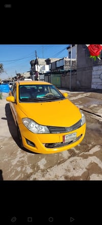 تكسي • ٢٠١١ • نقابة مصفرة