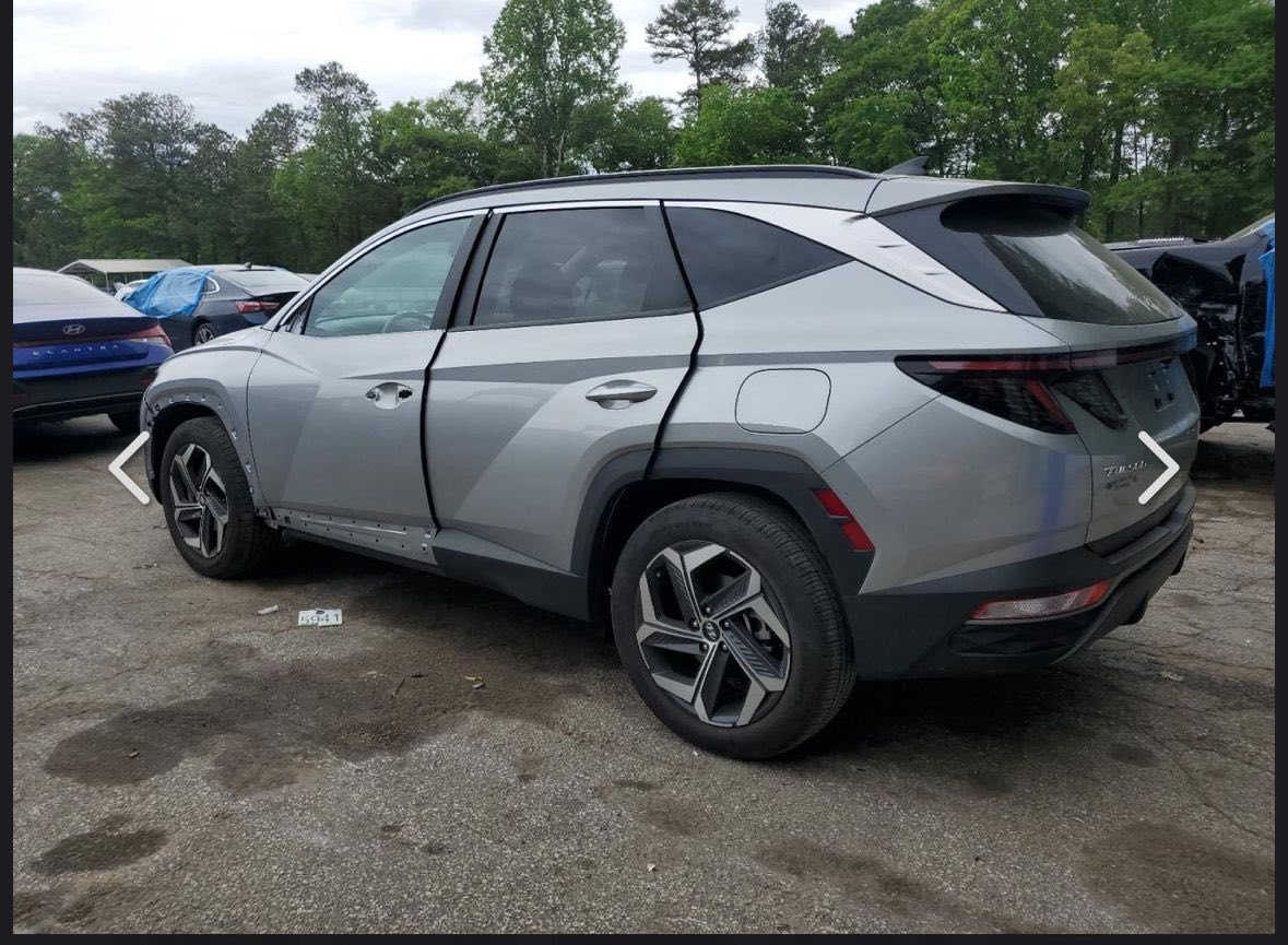 السلام عليكم هونداي توكسان موديل 23 رقم اربيل بسمي سنوية جديدة ل 2030 حادث السيارة موضح بلصور تصليح بلبنيد وصبغ جزء منة السيارة بصمة تشغيل عن بعد رادار امامي وخلفي وردرات مري كشتنات تدفئة وتبريد وكهرباء فتحة باب خلفي كهرباء شاحن واير ليس وبعد اهواي بيهة مواصفات السعر 195 ورقة وبيهة مجال بسيط اعتذر عن المراوس ***********
