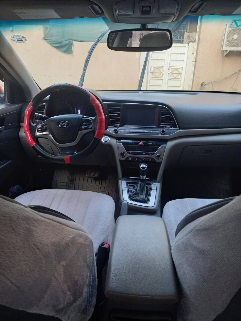 السلام عليكم... النترا موديل 18 وارد امريكي السيارة فول مواصفات 
للاخير.... رقم اربيل السنوية صار سنه من ساقطة ....  السيارة مصبوغه حزام عدا الجنطه والقمارة وكاله تحويل حاظر باسم شركة حادثها اربع قطعه ومصبوغه حزام 
السعر 98 وبيها مجال بسيط مكانها بكربلاء
  ***********
