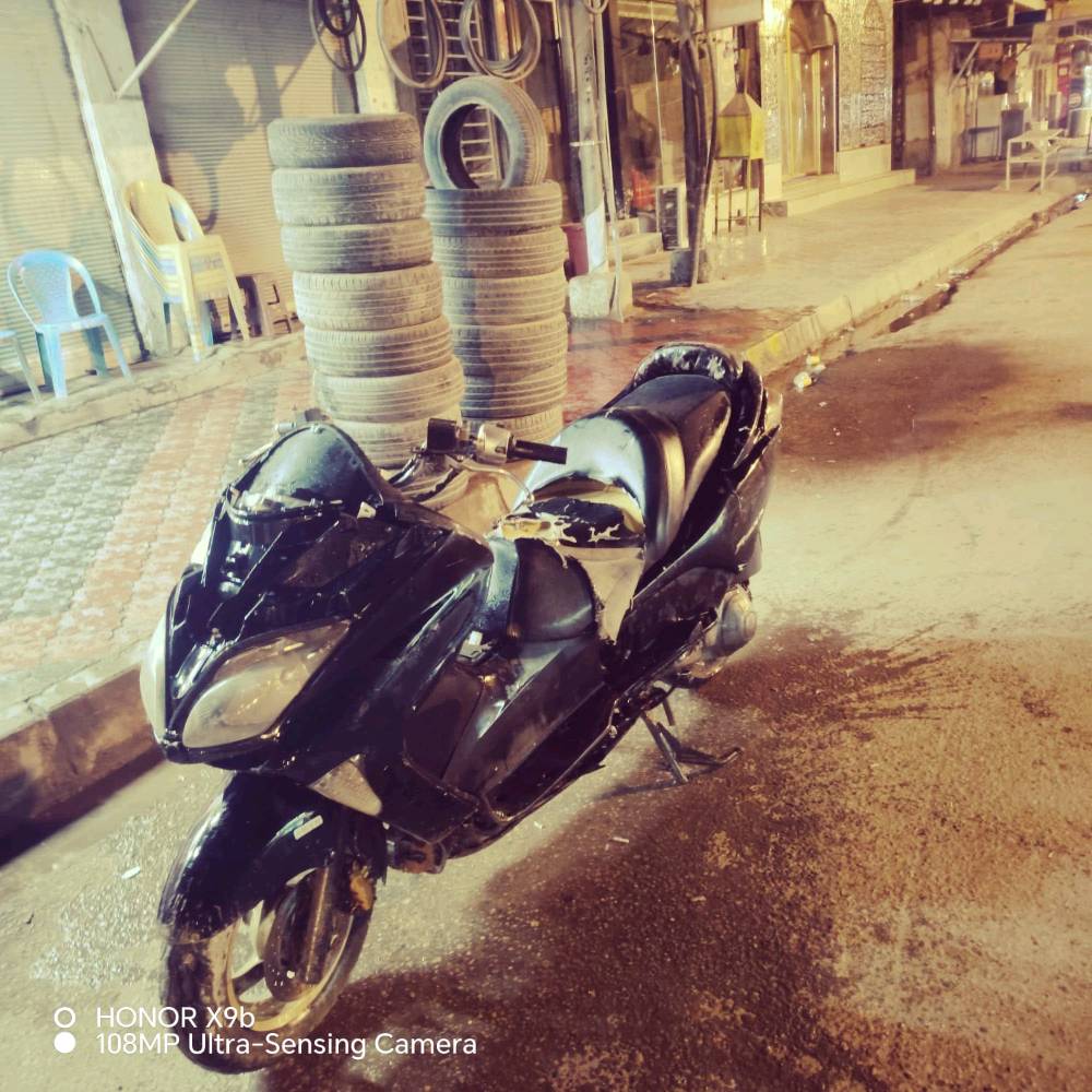 السلام عليكم دراجه فورزا 09 مفتوحة مره وحده تايرات جدد دبلات خلفي امامي جديد 