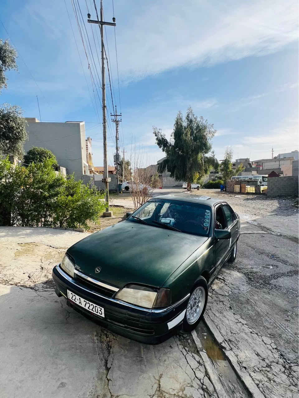 سه ره تا به ناوى خوا ...
جوّرى ما ركه .. وَپل وَميكَا... جوار پستون ... كَير عا دى .
مه كينه ٢٠ ى مه رغوب
سلایت تە برید دووجام کارەبە 
موديل 1993
ره نكَى زیتونی
ره قه م هه ولير
سە نەوی 2030
به ناو كردني به شه رت
سه يا ره كه به كَشتى جوانو ريكو پيكه ...جوار تايه ى نوى .. بى ته قه وره قه ...سه يا ره كى به هه لمه ت ما لى دوّستونا سيا وا ... سبوغ عا م جه م پيكي خه فيف 
سه ياره كى زوّر جوانوته نكه .. بيمه سره ف
سعرى ٤٢ومه جالى كى برا يانه ...رەقم *********** Singapore
