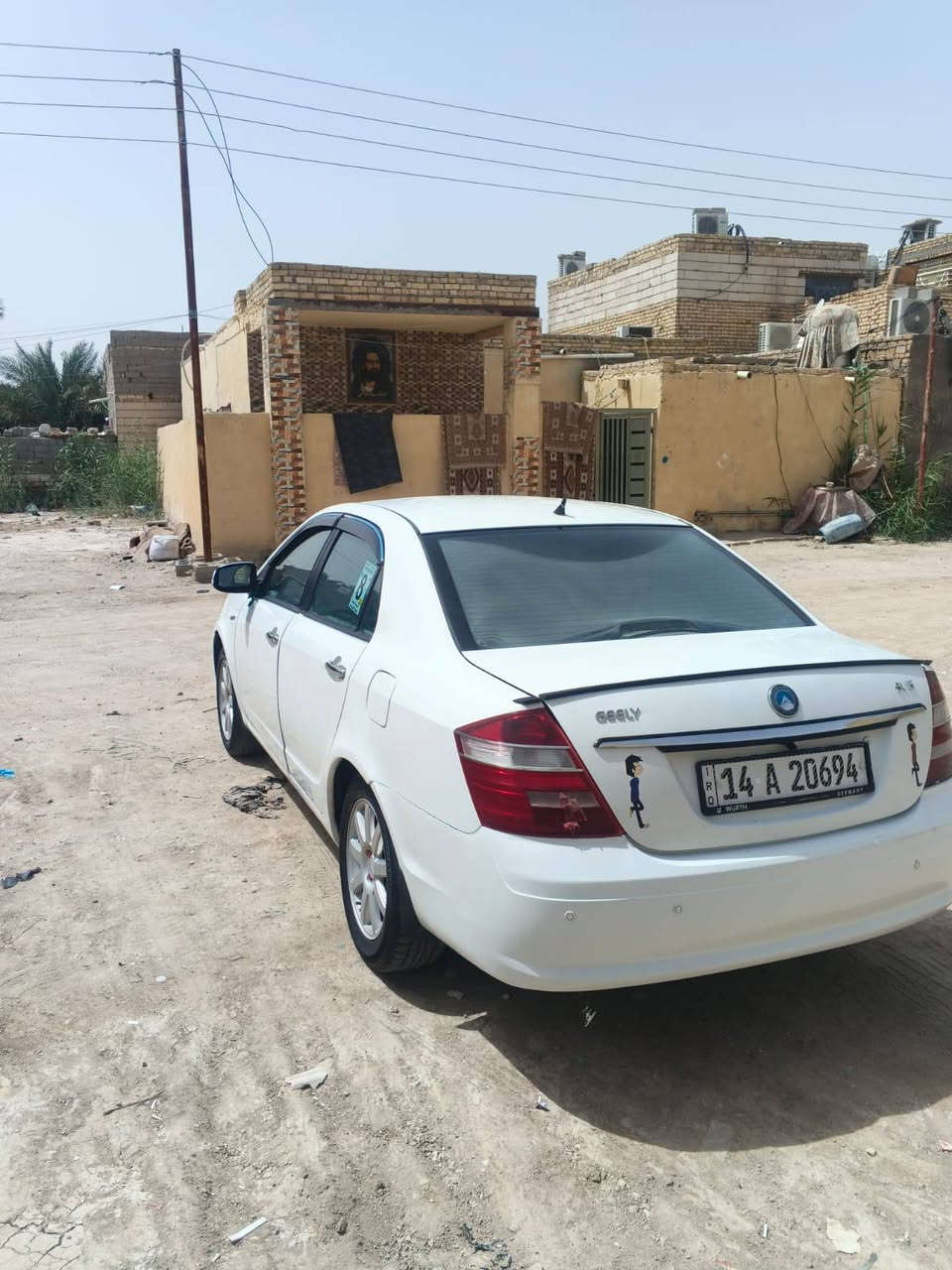 سلام عليكم سياره خير من الله كفاله من ضربه ولصوليات وصبغ مال جناي بس تبريده وكف صال يومين ولهلالات معمرات 
شاشه وكامره خلفيه تخم تاير مهزوزه صار 3 تشر سنويه ل 31 محرك كير كفاله جدد ماتخسر عليه ناصريه مركز السعر 43 ويدلل شراي*********** متواجد واساب وفيس سياره سنتر ريموت
