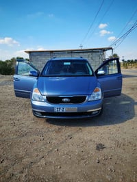 للبيع سيدونا 14 مثنى خصوصي 07827626287