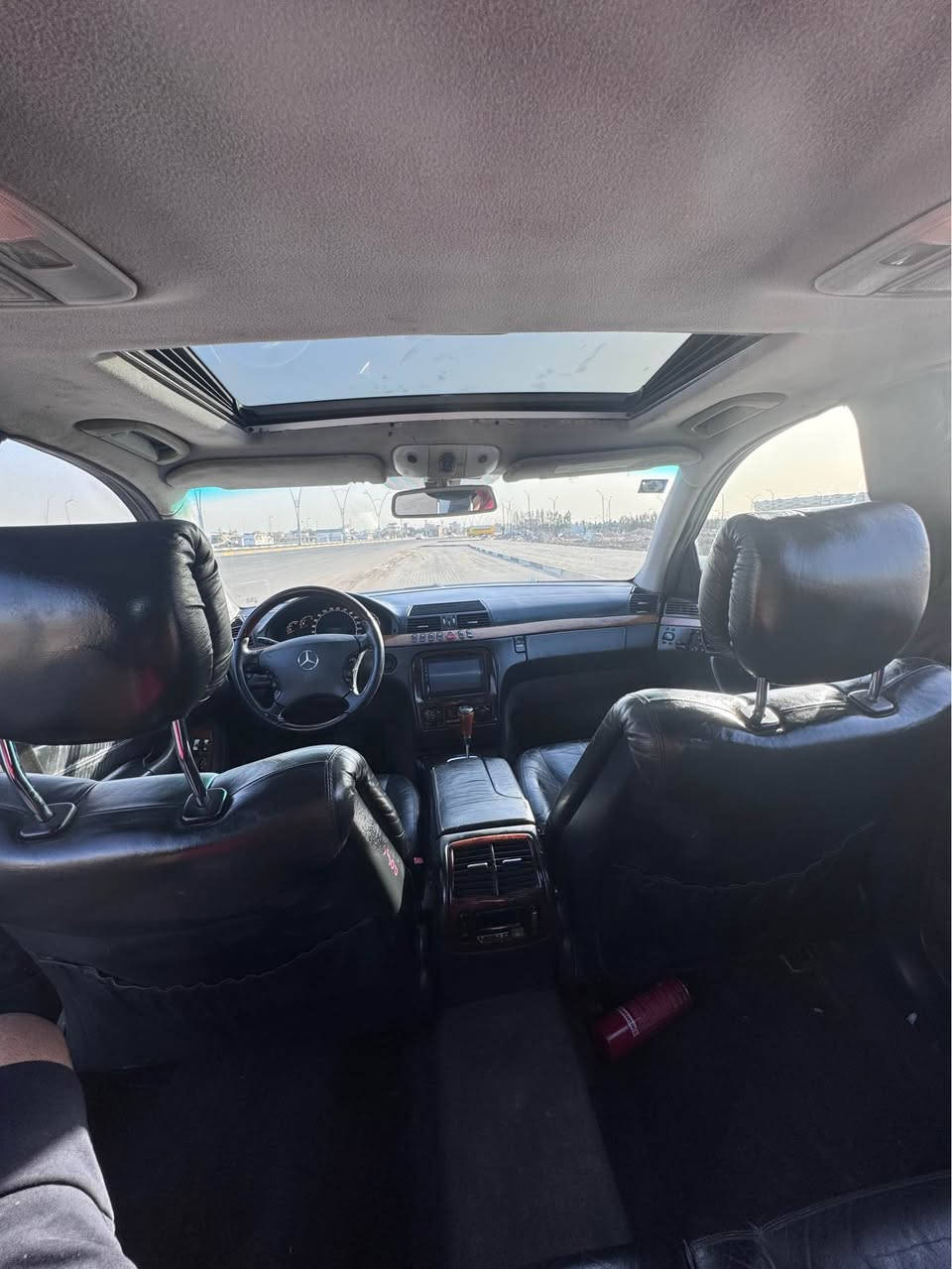 مارسدس غواصة مديل 2002 رقم بصره دولي بسمي 
سنوية لل2027
حدادية 100% ويل اس قياس 17 تخم جديد 
لارج باب طويل تنتة شغالة 
تبريد شغال غرفة جديدة 
محرك 350 
كهربائيات كلها شغالة عدى السنتر لوك 
مكاني البصرة السعر 90 
رقمي *********** البصرة, العراق
