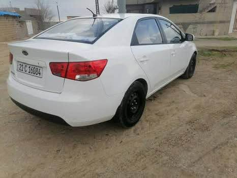 کیای سیراتۆ مۆدێل ٢٠١٢ گێڕ عادی دەعم و لێدراوی نیە گێڕو مەکینەی بە شەرتی فیتەر  ٦ گێڕ سەنەوی و ڕەقەمی تازەیە  نرخ ٩٥ وەرەقەو کەمێک معامەلە  .لە سلێمانی ژ.م *********** السليمانية, العراق
