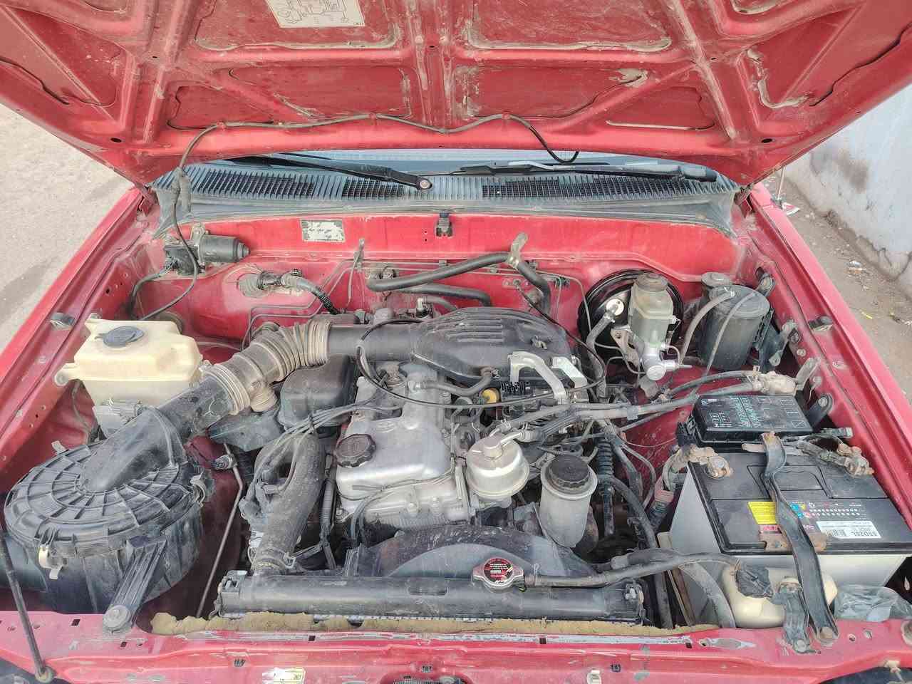 السلام عليكم تيوتا هاي لوكس ٩٩ جي ال اكس داخل احمر تبريد محرك بلاد ما مفتوح رقم بغداد بأسمي سنوية لل ٢٧تخم تاير جديد  بلادية بدون ضربة او صبغ السعر ١٠٥
***********
***********
