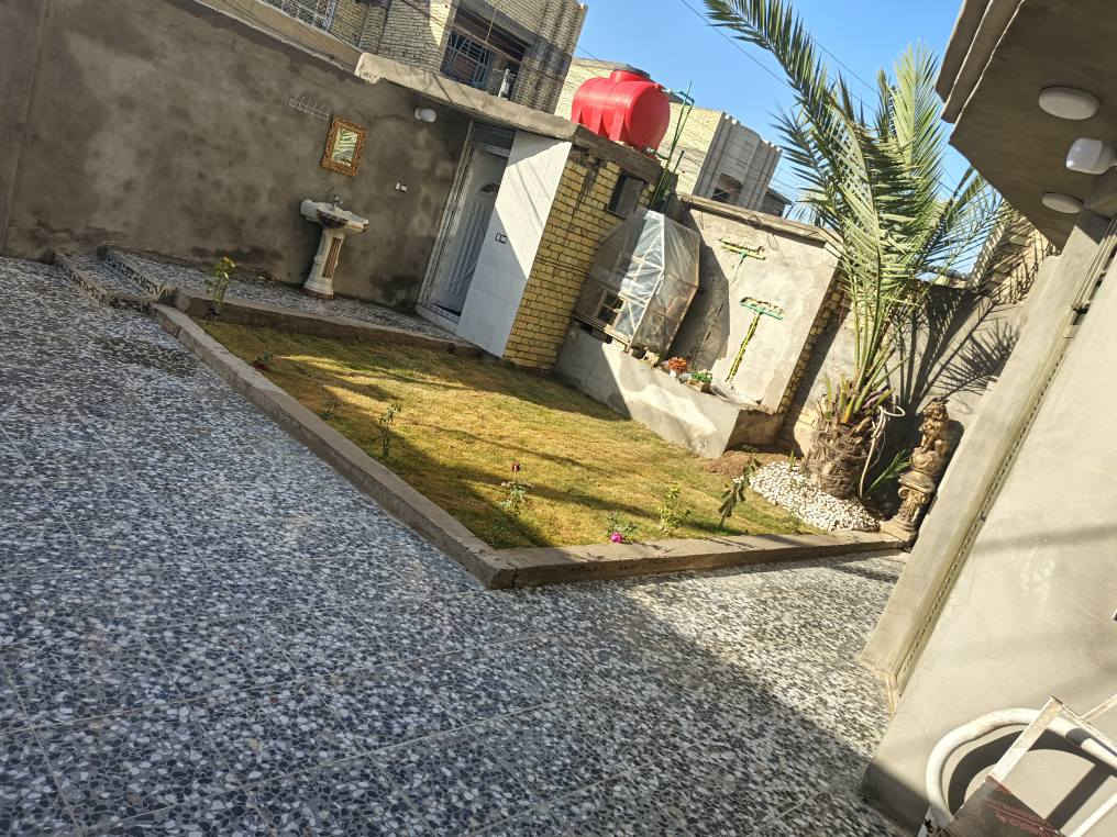 حي السفير قرب محلات الشيحاني
✅المساحة : 260
⬆️ الوجة : 10
🏞️النزال : 26
 
غرف نوم 6
استقبال 
صالة
مناور 2
مطبخ
صحيات 3
الجدران سيراميك
الارضية كاشي
السقوف بياض
حديقة + كراج سيارة 
الاستفسار ***********/////// *********** واتساب أو رصيد مو مشكلة
