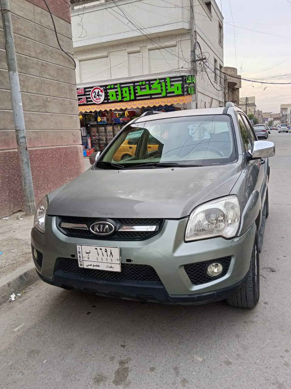 السلام عليكم من رخصه الادمن المحترم
كيا سبورتج موديل 2009خليجي مصبوغه حزام بسسب الجراد او الشخوط
محرك 2000
كير جدد
تخم تاير 
صدر امامي جديد
صدر خلفي جديد
دواخل نضافه 85%
شاشه تاب وكامره 
سماعات جديده
تبريد منظومه جديده
تدفئه شغاله
سلايد روف
رقم مميز بغداد
السعر 112وبيهه مجال 
الاتصال على الهاتف 
***********
