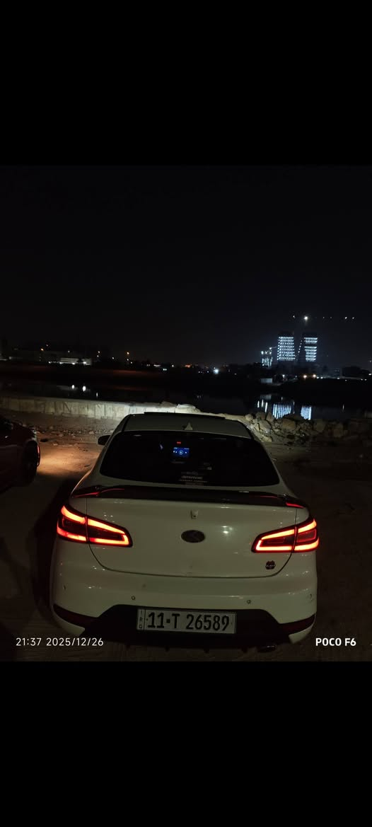 سلام عليكم سيراتو كوبيه 14 فول مواصفات مكينه 2000 دوش كير بلاد مكينه جديده عليها  سياره عليها رش اكثر من قطعه  بل نسبه لسعر 82 وبيها مجال مكاني بغداد حي الجهاد رقمي ***********
