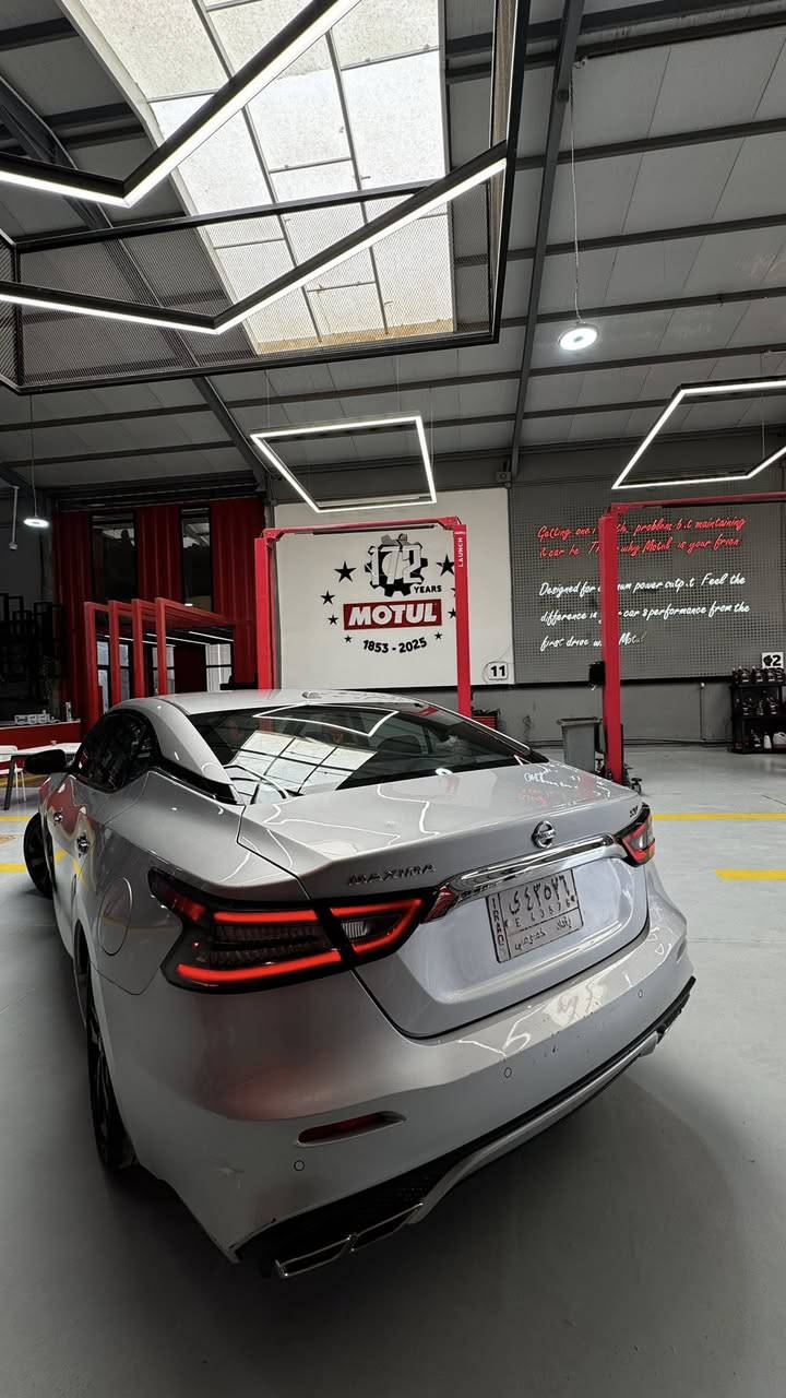 مراوس او بيع
نيسان مكسيما موديل 2021
فول مواصفات ماعدا الفتحه فقط بدون كل نقص سياره جديده من حداديه وكشر وكلشي 

نيسان مكسيما 2021 sv 
محركها ‏3500   V6
مواصفات sv
- بصمة تشغيل ابواب
- كراسي كهرباء
- رادار امامي 
-رادار جانبي 
- توقف ذاتي امامي وخلفي 
- تنبيه الخروج من المسار
- مراقبة نقطة عمياء
- كراسي جلد تدفئة
- نضام الملاحة
- تعتيم تقائي للمراية الوسطية
- حساسات امامي خلف
- نضام مراقبة ضغط الهواء
حادثها خفيف جدا 
بيها قطعتين تبديل نفس اللون 
السيارة بدون صبغ 
رقم بغداد
حادث السياره بسيط فقط بداية الجاملغ الايسر والايمن الامامي بس شاصي لغد دواخل كفاله 
حبايب الي تعجبه السياره يتصل *********** مكلف بالنشر
