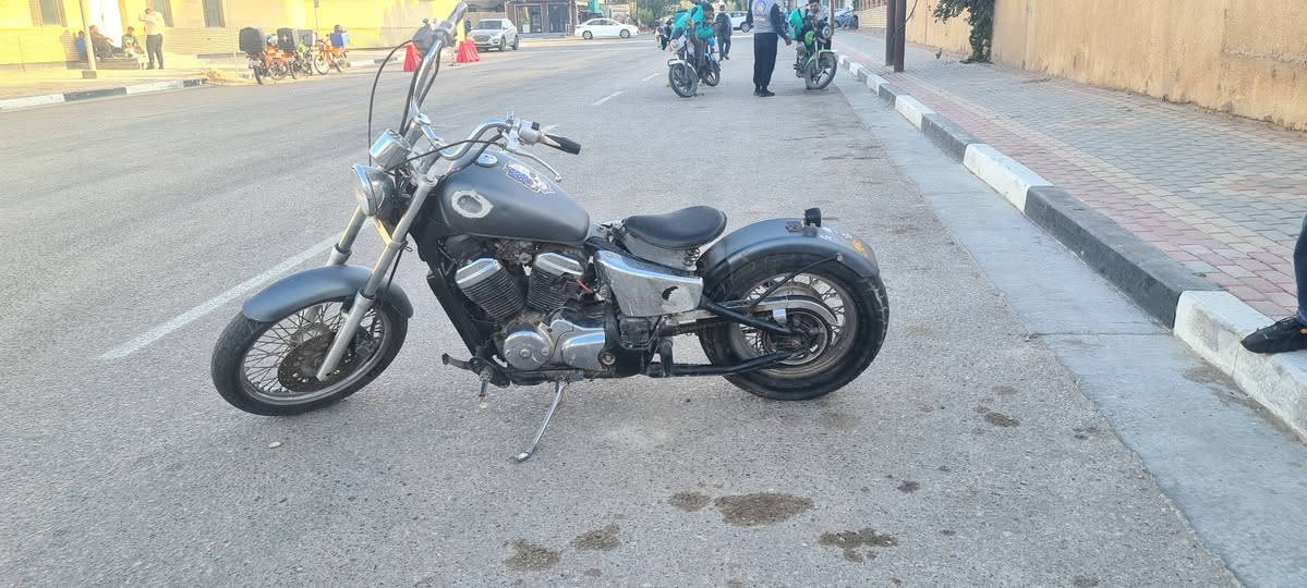 هوندا ستيد ستايل بوبر
مكينه ٤٠٠ 
الدراجة شغاله مكينه كفاله
مكانها كربلاء 
سعر ٨٠٠ الف وبي مجال بسيط
الدراجة بدون اوراق مكاتبة فقط
***********
