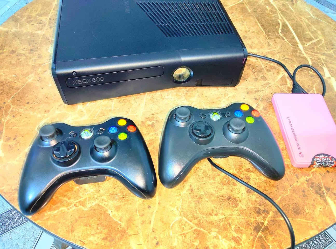 XBOX 360
بالة اوروبي مع جويستكين اثنين جوستك (وايرليس) والثاني (واير) 

مع كامل الملحقات نظافة 100٪

فحص امامك 

مع هارد 512 كيكا 

يحتوي على 67 لعبة 
مع هارد داخلي 

يحتوي على 30 لعبة 

مجموع الالعاب 97 لعبة
السعر ١٢٥ الف وبي مجال للشراي


**إذا كنت صاحب هذا الإعلان وتريد حذفه لأي سبب، رجاءا أرسل رسالة إلى الدعم الفني**