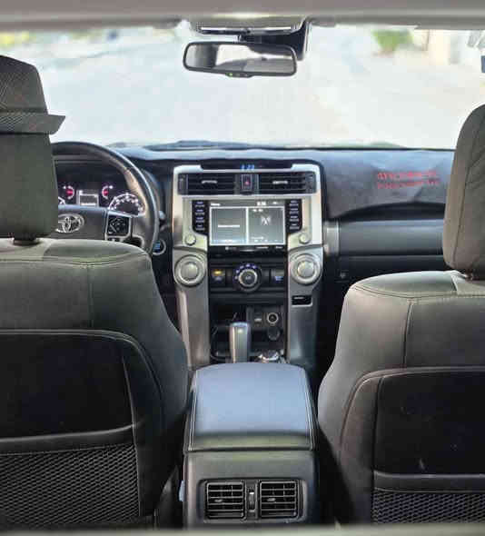 السلام عليكم للبيع فقط
TOYOTA  4RUNNER 2022
* تويوتا 4 رنر  وارد امريكا
* فئة بريميوم SR5 premium
* محرك 6 سلندر  / V6 
* موصفات 1/1 
* بصمة 
* فتحة سقف ( سلايد )
* فور ويل ( 4*4 ) 
* مانع تزحلق مع نظام  المنحدرات 
* شاشة كبيرة لمس كار بلي اصليه 
* كاميرا خلفية 
* داخل أسود 
* كشن جلد هيتر 
* رادار أمامي و جانبي وتحديد مسار 
وتثبيت سرعه وتوقف ذاتي مع اشاره ترحيب 
* اضافات للسياره بصمه خارجيه مال سرقات + سيبايه + درج مع كشاف ضبابي مع حاجب لد سكن واشاره + هوك خلفي + كصة بنيد 
* كشنات كهرباء 
* تحكم ستيرن جهتين مع تبريد قطعتين 
* الجامه الخلفيه الصندوق اوتو 
* تخم سبيسرات ترفيع السيارة للاعلى اصلي مع دبلات ولويات عالية اصلي
*السياره وياها تخم ويل فيول الأمريكي الاصلي وليس التجاري حجم ٢٠ سعره بل موقع ١٨ ورقه مع تايرات جبلي نظيف كلش
* السياره ( ٥ )  راكب 
* ماشية ٤١ الف وقابل للزيادة
* جاملغ أمامي تبديل + بنيد تعديل وصبغ
* رقم بغداد الانكليزي الجديد هزة جديده تحويل ثاني يوم
* أيرباك غير سليم 
* رقم الشاصي JTENU5JR4N6035910
السعر 308 بيه مجال بسيط السياره مكلفتني هوايه وبل عافية ع ياخذها مناقصها شي
غير متواجد على النت الاتصال ***********
مكان السياره بغداد الكرخ
واسف ع اطاله Colombo
